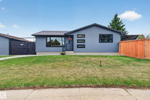 6707 92B AV NW, Edmonton - $659,900