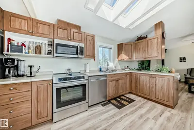 Interior photo 3 of 56118 RGE ROAD 240