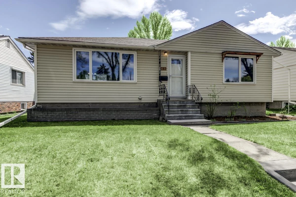 8511 64 AV NW, Edmonton - 4 bedroom Detached Single Family for sale