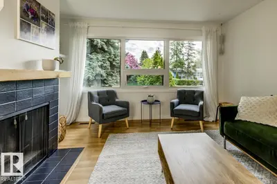 Interior photo 3 of 4024 121 ST NW
