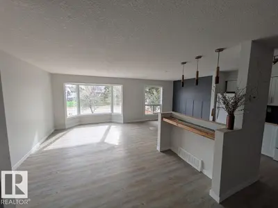 Interior photo 3 of 703 GRANDIN DR