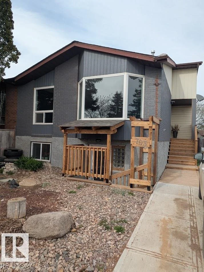 703 GRANDIN DR, Morinville - 4 bedroom Duplex for sale