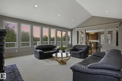 Interior photo 4 of 1120 TWIN BROOKS PT NW