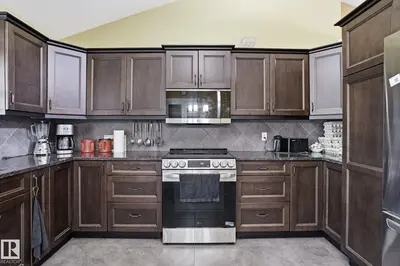 Interior photo 3 of 10 1319 TWP RD 510