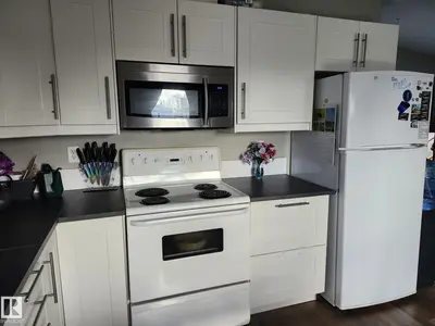 Interior photo 3 of 5273 50 ST