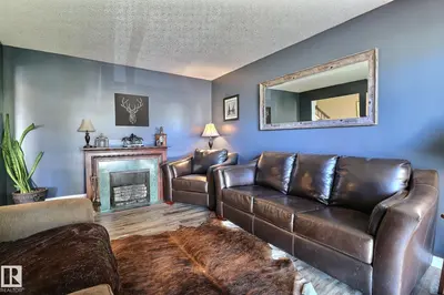 Interior photo 3 of 5315 39 AV NW