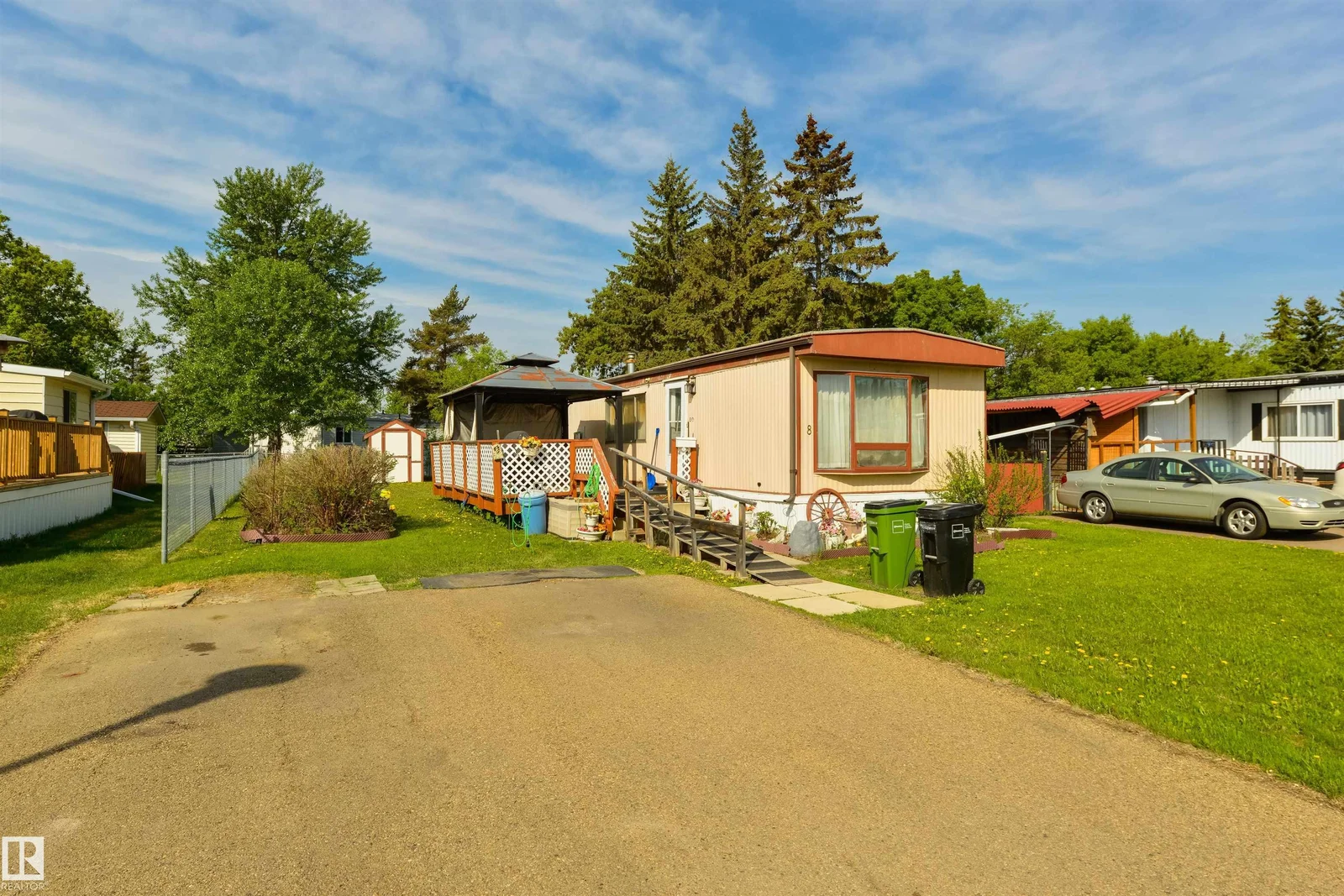 8 Keyhole CR NW, Edmonton - 2 bedroom Single Family Residence for sale