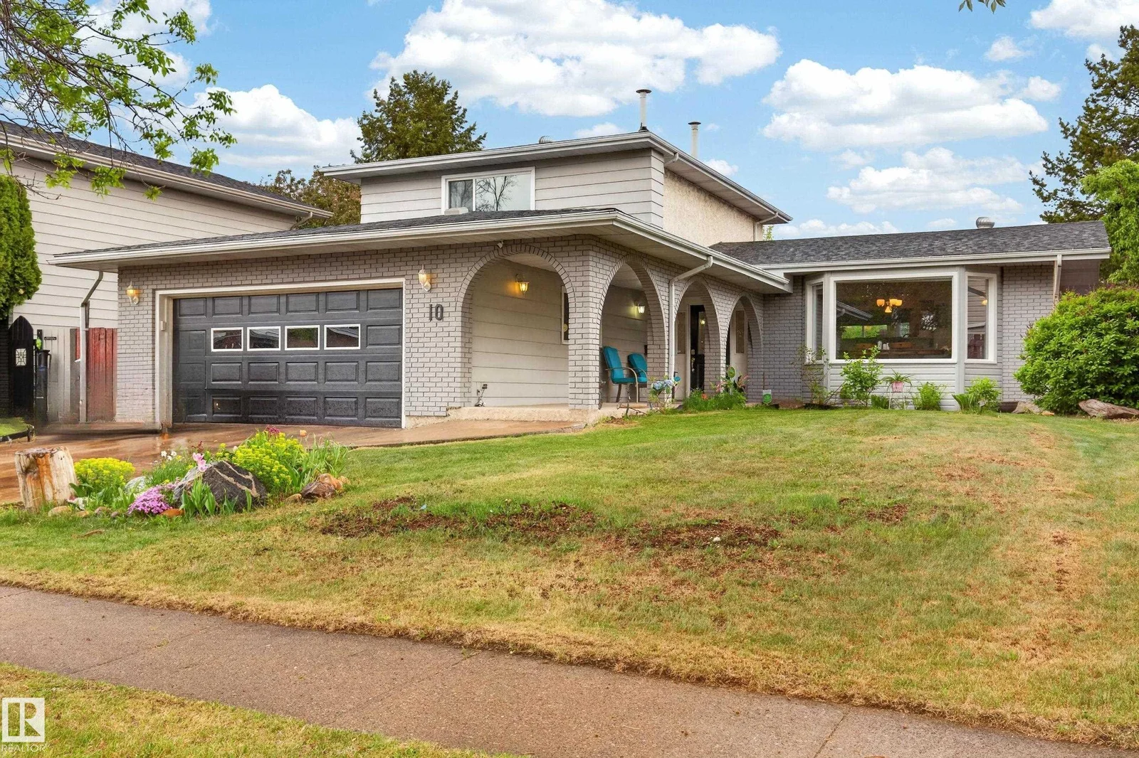 10 ABBEY CR, St. Albert - 6 bedroom Detached Single Family for sale