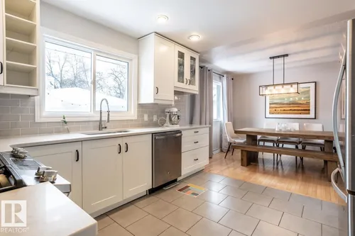 8239 93A AV NW, Edmonton - $579,000