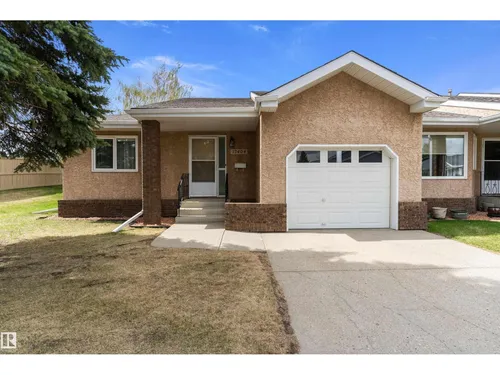17404 Callingwood RD NW, Edmonton - $279,900