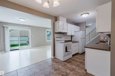 Interior photo 2 of 134 CALLINGWOOD PL NW NW