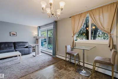 Interior photo 4 of #126 5125 RIVERBEND RD NW