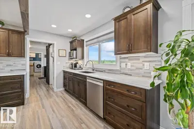 Interior photo 3 of #2 23123 TWP ROAD 564