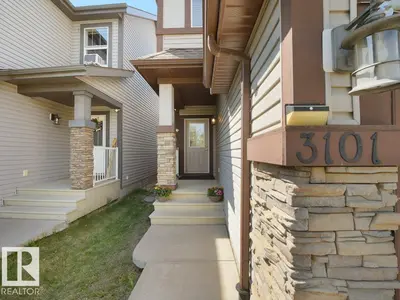 Interior photo 2 of 3101 ARTHURS CR SW