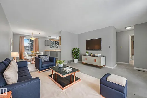 6411 12 AV NW, Edmonton - $379,900