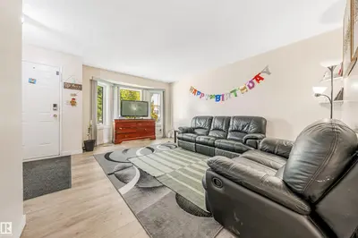 Interior photo 3 of 5417 14a ave NW