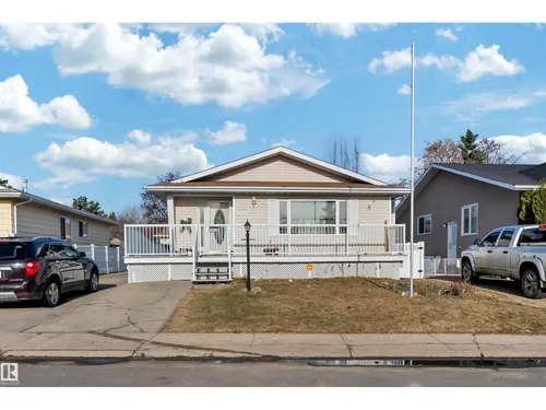 1412 63 ST NW, Edmonton - $490,000