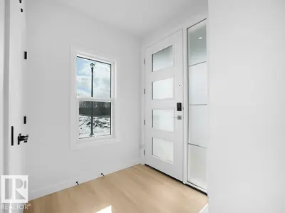 Interior photo 4 of 3327 Chernowsi Way SW