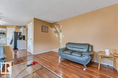 Interior photo 3 of 4424 28A ST NW