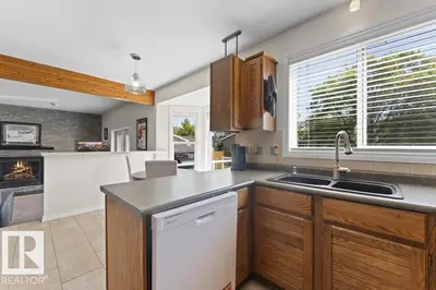 Interior photo 3 of 5003 43 ST