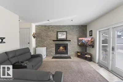 Interior photo 4 of 5003 43 ST