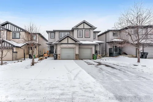 2812 15 ST NW, Edmonton - $465,000