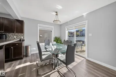 Interior photo 3 of 3752 12 ST NW