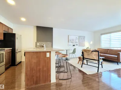 Interior photo 4 of #26 1623 Towne Centre BV NW