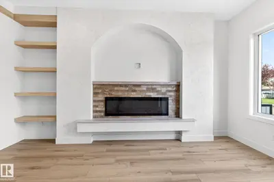 Interior photo 3 of 