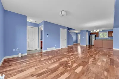 Interior photo 3 of 432 WATT BV SW