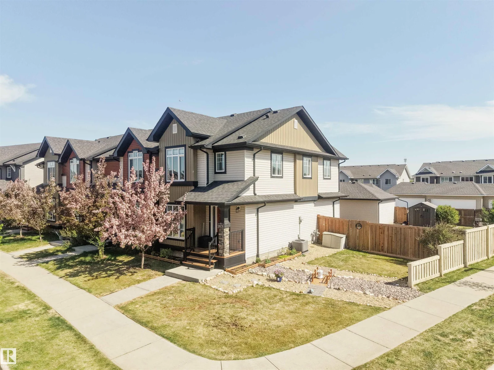 4478 ANNETT CM SW, Edmonton - 3 bedroom Residential Attached for sale