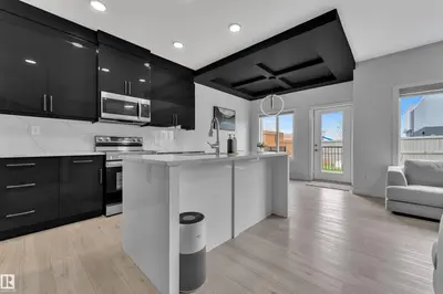 Interior photo 4 of 1118 GOLDFINCH CR NW