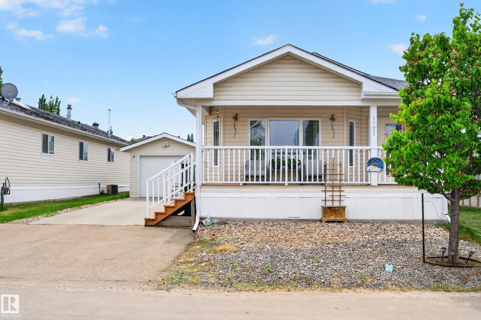 1727 Jubilee LO, Sherwood Park - 3 bedroom Single Family Residence for sale