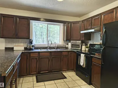 Interior photo 2 of 1, 49321 Range Road 72