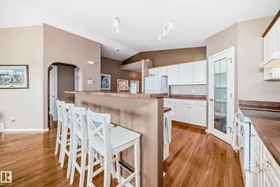 Interior photo 4 of 40 HERITAGE CR