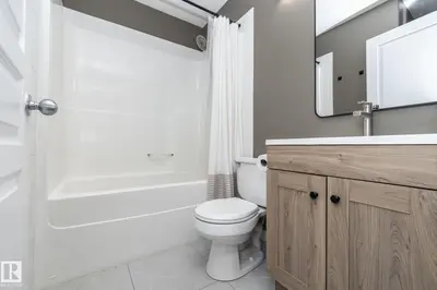 Interior photo 2 of 4204 161 AV NW