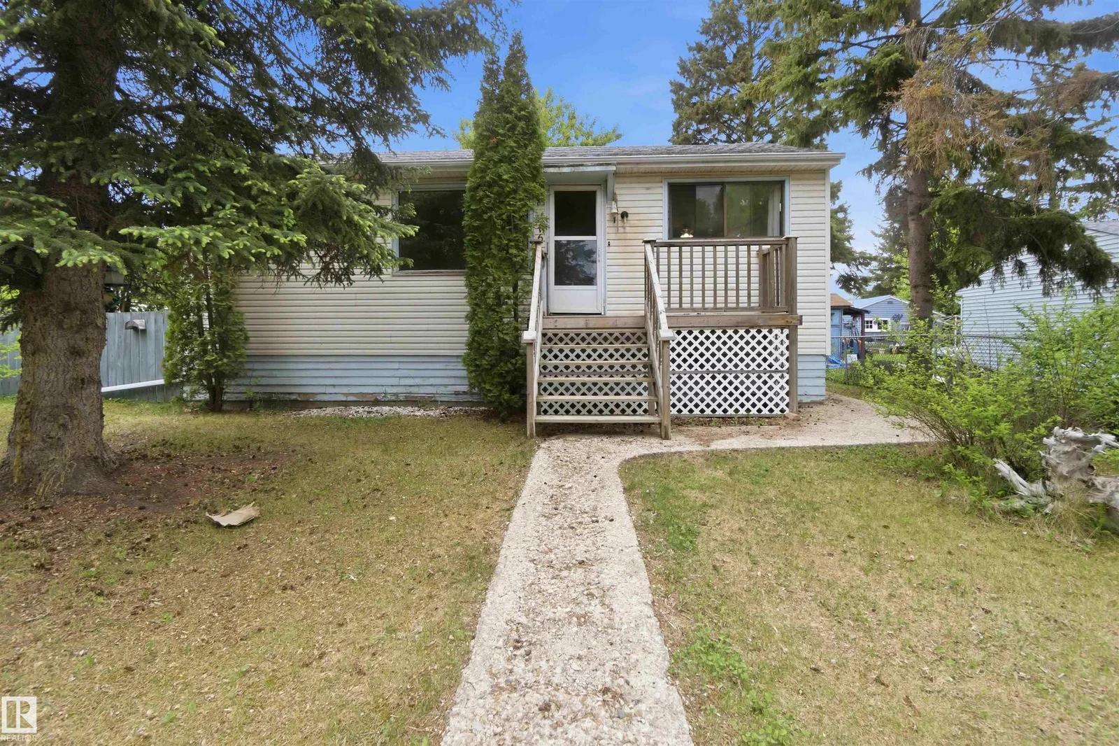 16 michigan ST, Devon - 2 bedroom Detached Single Family for sale