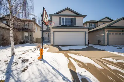 Interior photo 1 of 8915 7 AV SW