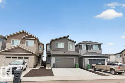 Interior photo 1 of 371 Bluff CV
