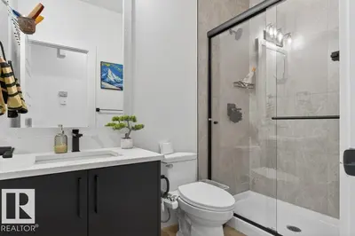 Interior photo 3 of 371 Bluff CV