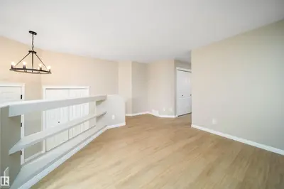 Interior photo 3 of 1212 ORMSBY LN NW