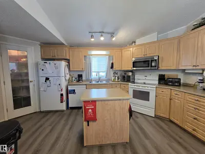 Interior photo 1 of 5012 53 Ave