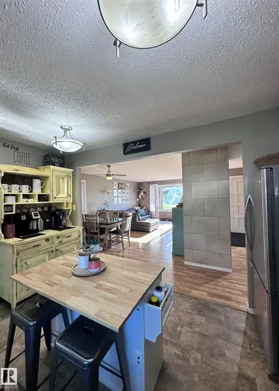 Interior photo 3 of 5109 50 ST
