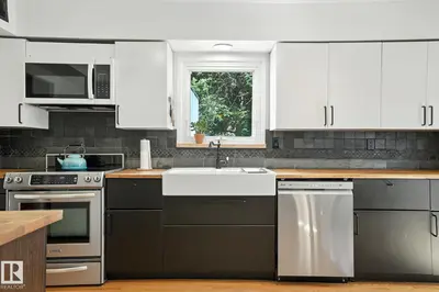 Interior photo 2 of 5406 110 ST NW