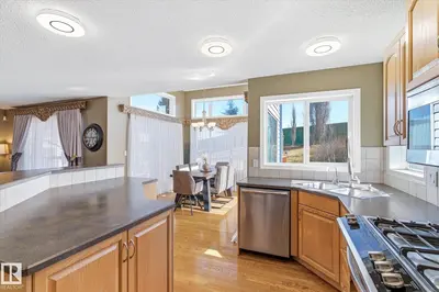 Interior photo 4 of 442 Hunters GR NW