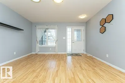 Interior photo 4 of #53 8602 SOUTHFORT DR