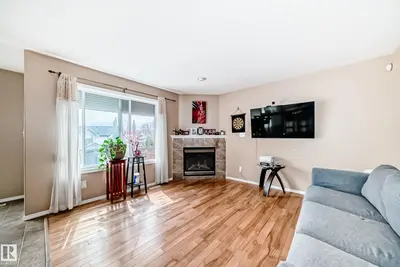 Interior photo 3 of 1815 36 AV NW