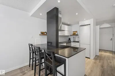 Interior photo 2 of #302 10148 118 ST NW