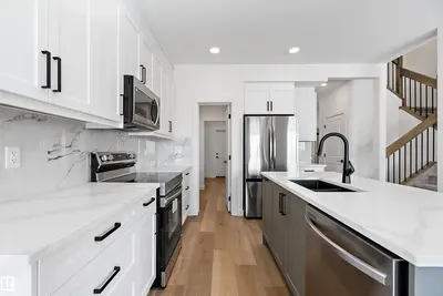 Interior photo 2 of 