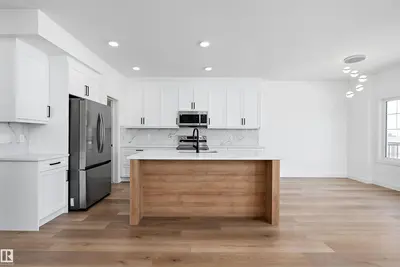 Interior photo 2 of 